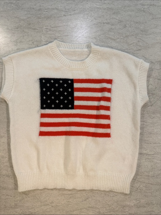 Unbranded Tops - White Sleeveless Knit Top with Flag Motif 🇺🇸
